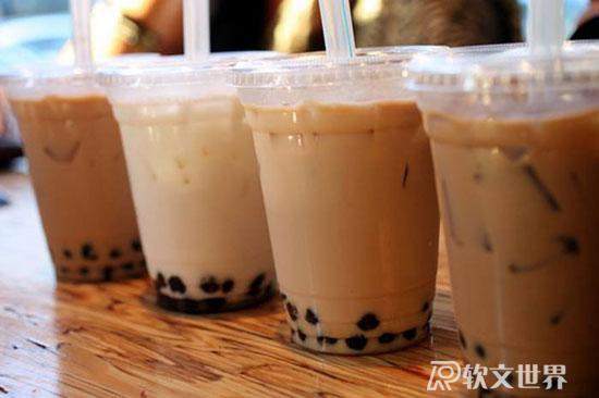 學(xué)校門口適合開什么店掙錢（6個(gè)適合校園的創(chuàng)業(yè)生意）